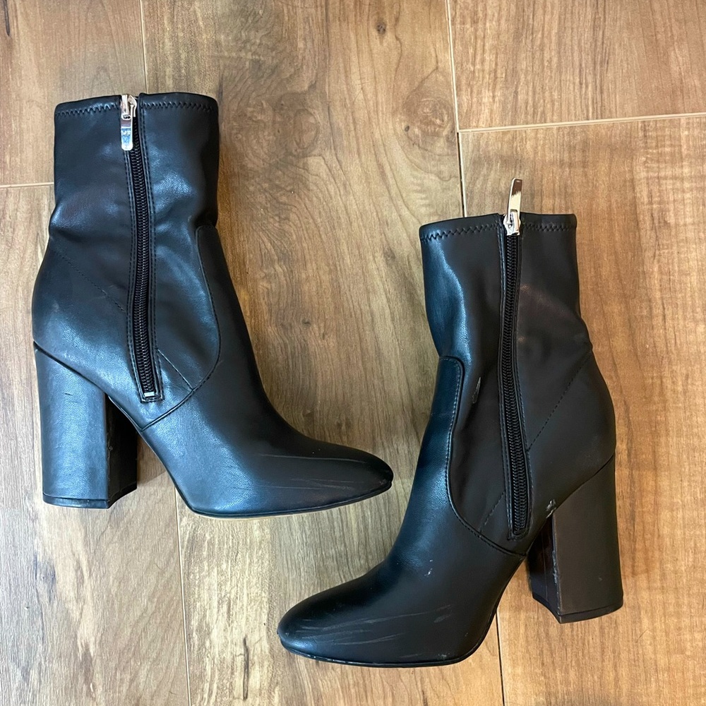 Lightly worn Marc Fisher boots